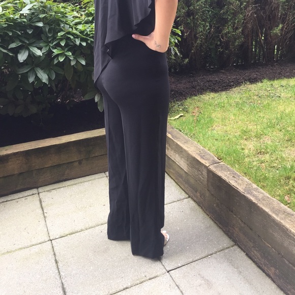 🖤Chic black jumpsuit🖤 - Picture 5 of 7